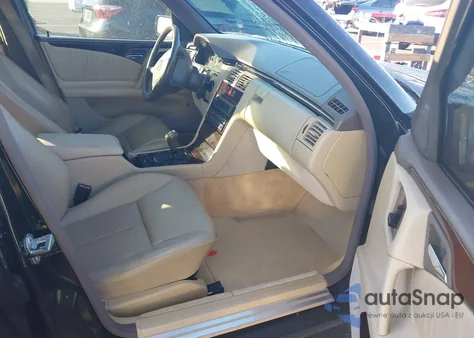 1997 Mercedes-Benz E 320 z USA, uszkodzony, nr VIN WDBJF55F4VJ029174